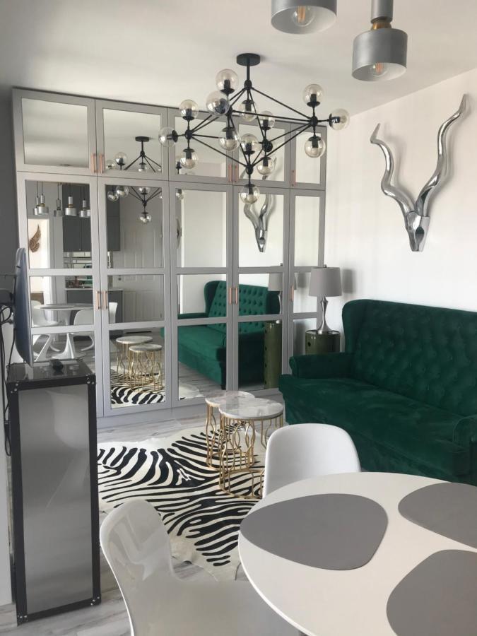 Luxury Wola Apartament Warschau Exterior foto